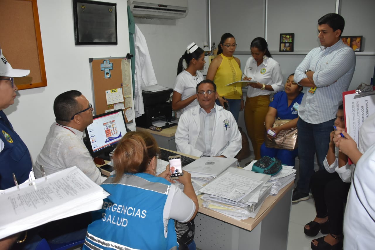 Distrito evalúa planes de contingencia y cumplimiento de protocolos en la red hospitalaria