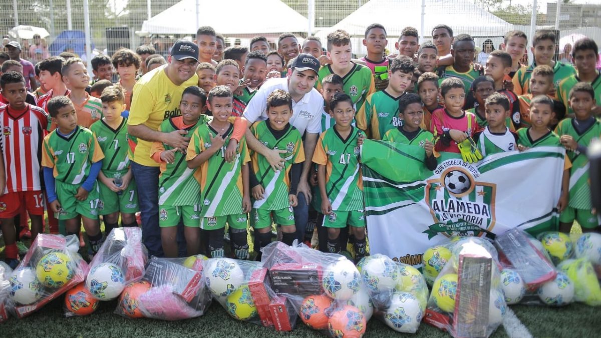 EL Gobernador Vicente Blel Scaff, reafirmó su apoyo a la formación de nuevas figuras en el fútbol Bolivarense.