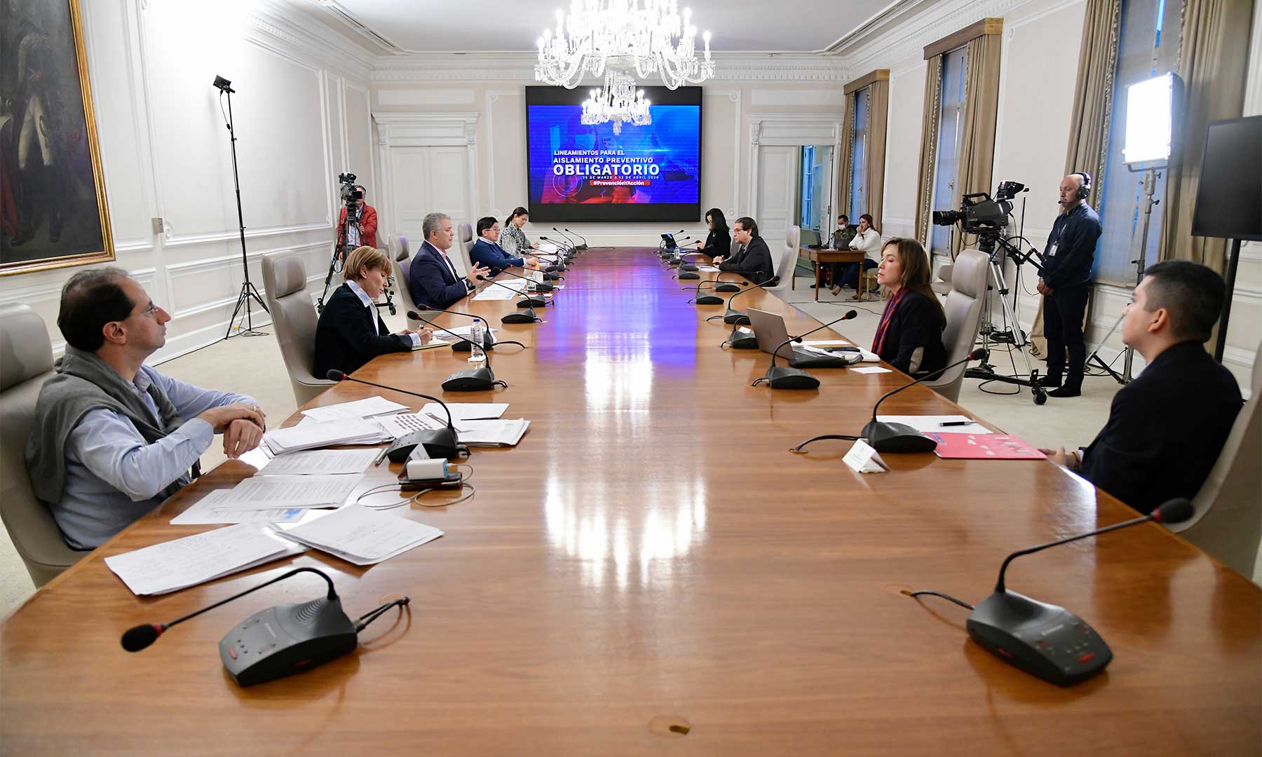 Gobierno Nacional explica protocolos de bioseguridad para reactivar sectores de la construcción e industria manufacturera del país