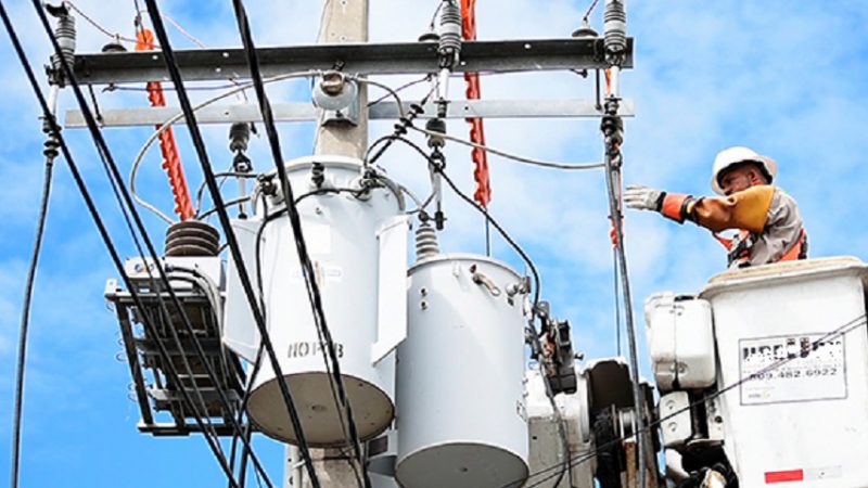 Electricaribe sigue con la toma de muestras de aceite en transformadores en Cartagena