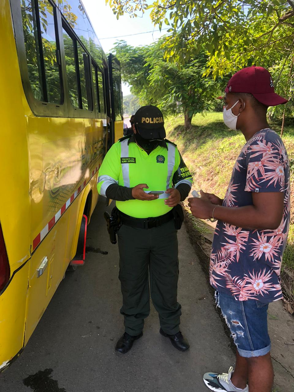 40 personas a bordo de un bus intermunicipal  pretendían salir de paseo desde Cartagena hasta Arjona.