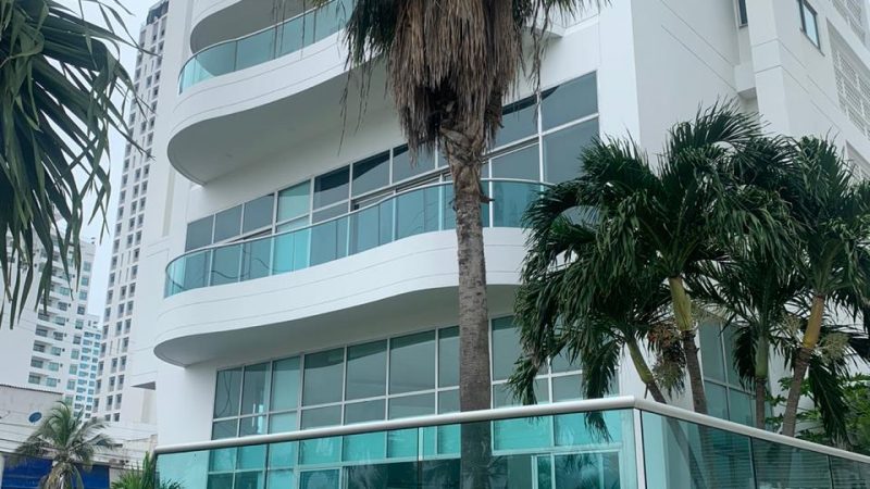 Del piso 11 del edificio torre Isabela en Castillogrande cae empleada doméstica.