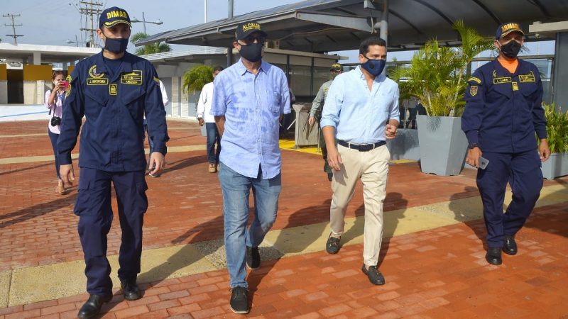 Alcalde William Dau Chamat verifica protocolos de bioseguridad en Muelle de La Bodeguita.