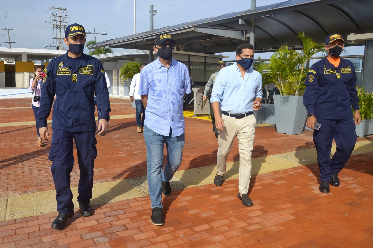 Alcalde William Dau Chamat verifica protocolos de bioseguridad en Muelle de La Bodeguita.