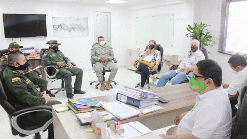 En reunión extraordinaria Alcalde de Magangué toma medidas para frenar comercialización de carne ilegal.