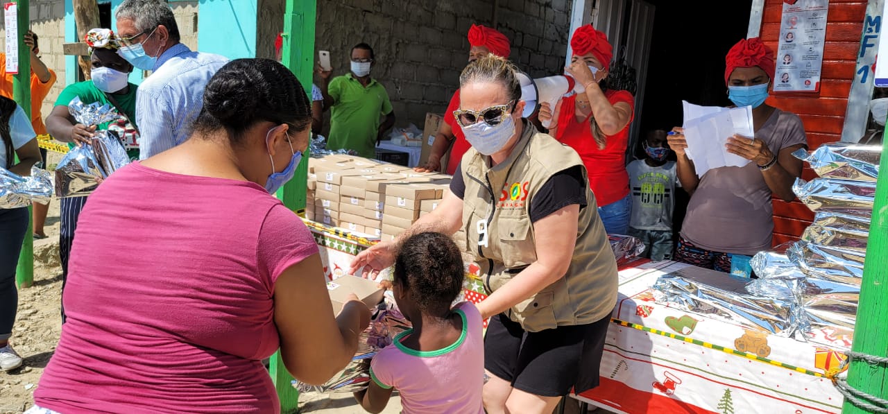 Entregamos lo que tenemos en el corazón, Fundación Puerto de Cartagena, regaló amor y sonrisas a los más necesitados en esta navidad.
