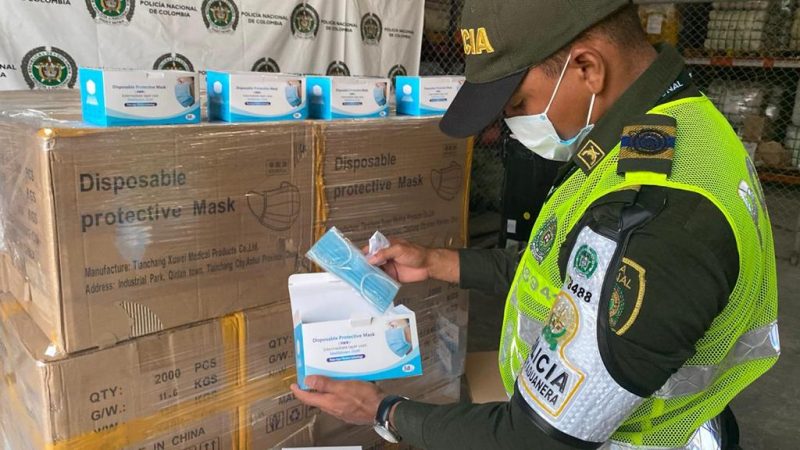 100 mil tapabocas provenientes de china sin registro de control de calidad y avaluado en 40 millones de pesos,fueron incautados por la policía fiscal y aduanera en Cartagena