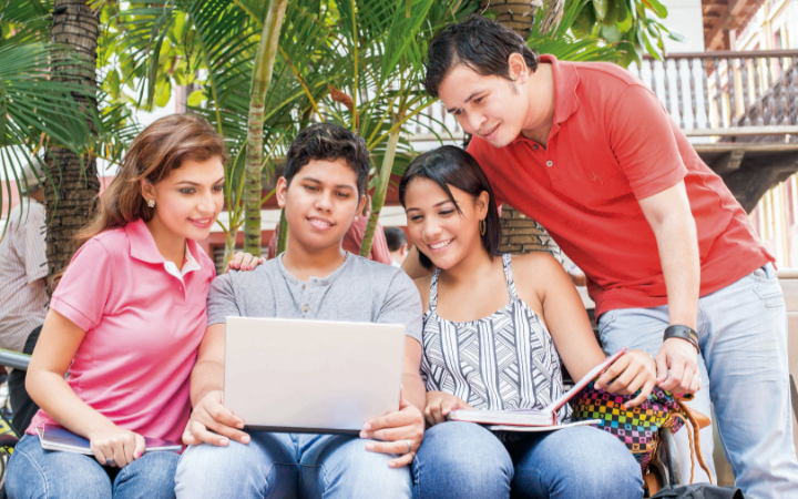 Brilla de Surtigas continuará apoyando el crédito educativo superior para hijos de familias Cartageneras.