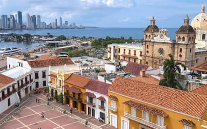 Cartagena entre la crisis administrativa y sanitaria.