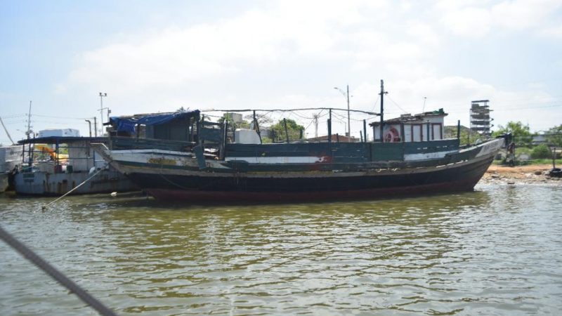 Dirección General Marítima da ultimátum a propietarios de nave abandonada en la bahía,el plazo de espera vence el 15 de agosto próximo.
