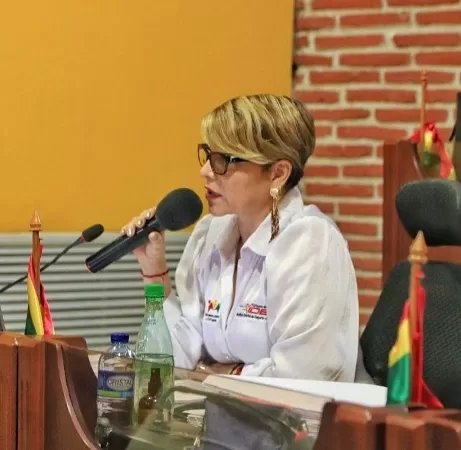 Bajo la lupa de la transparencia trabaja el IDER, contó en sesión del concejo su directora Viviana Londoño.