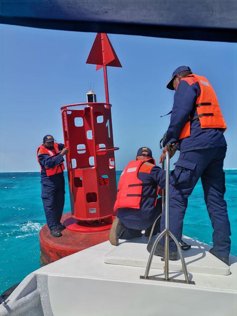 Faros y boyas ubicados en San Andrés y Providencia, sometidos a riguroso mantenimiento por la Dimar.