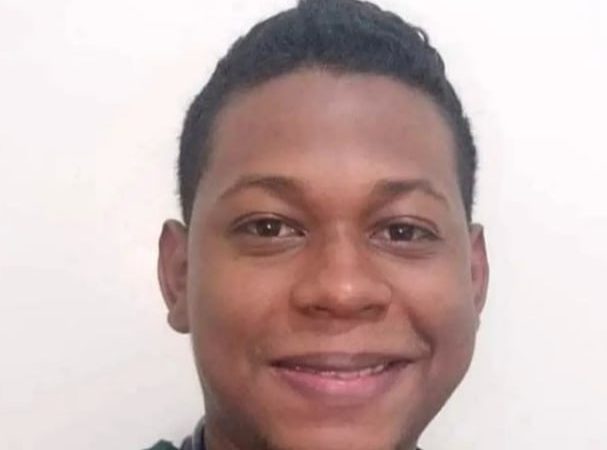 Asesinan a sangre fría, frente a su casa, a un joven médico en Cartagena.