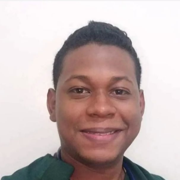 Asesinan a sangre fría, frente a su casa, a un joven médico en Cartagena.