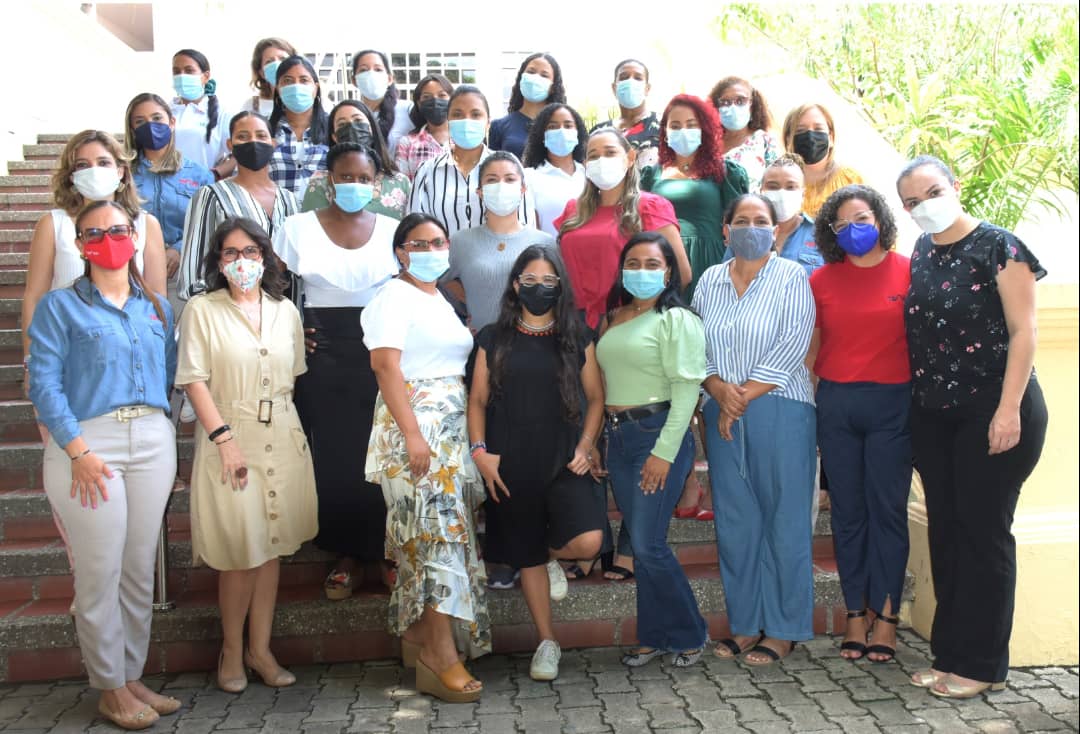 La Escuela de Liderazgo Público para mujeres abrió sus puertas bajo la iniciativa de Traso Colectivo de transformación social.