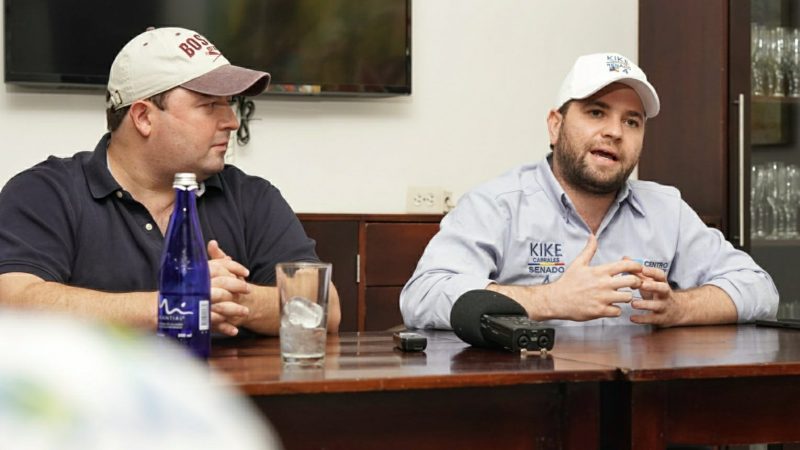 Senador Fernando Araujo presenta candidatura de Kike Cabrales al Senado por el Centro Democrático.