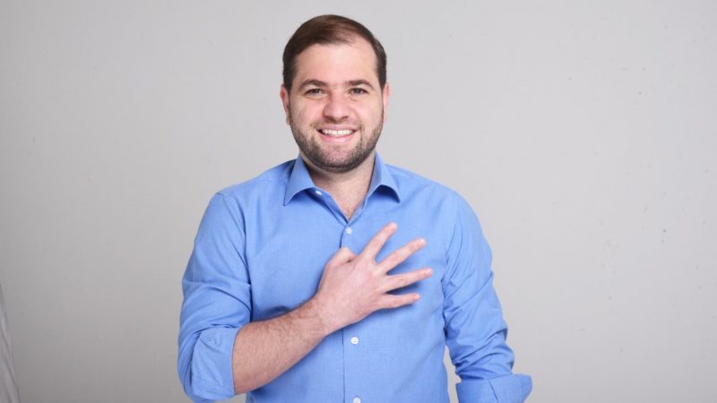 Kike Cabrales aspirante al senado #4 en el tarjetón arranca en firme su campaña en bolívar, inaugurando sede.