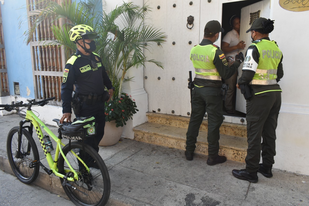 Policía Metropolitana pone en marcha plan para acercarse más a la comunidad : «cuadrante amigo» es la estrategia que se lanzó este martes en la plaza de la Trinidad.