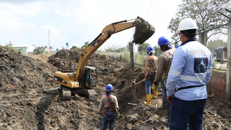 Avanzan trabajos para superar daño en tubería que mantiene al 40 por ciento de Cartagena sin agua potable, gerente técnico asegura que habrá un mayor desarrollo de esta labor sobre las 7:00 de la mañana del jueves 6 de enero.