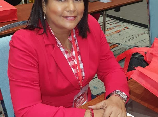 María Bernarda Sayas, de lo poco a lo mucho, con esfuerzo, tesón, dedicación y trabajo serio, ha logrado afianzar su razón de vivir, “ayudar a la gente”.