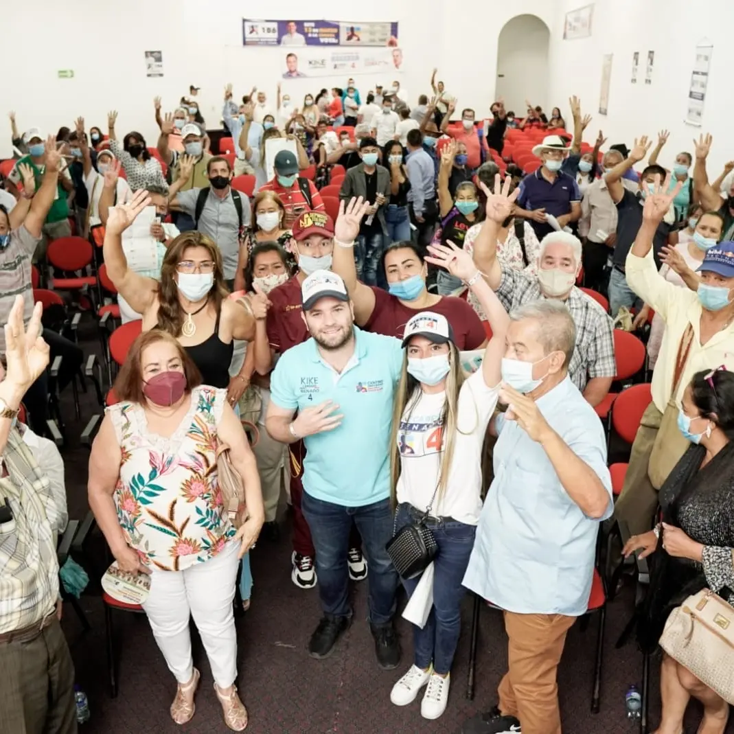 Varias propuestas hace a su electorado Kike Cabrales,aspirante al senado por el centro democrático, generar emprendimiento, doble titulación para bachilleres y aumento de mesadas para adultos mayores son algunas.