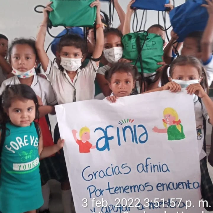 Con mensajes de buen uso de la energía y conservación del medio ambiente, la empresa de energía Afinia llega a las aulas de clase.