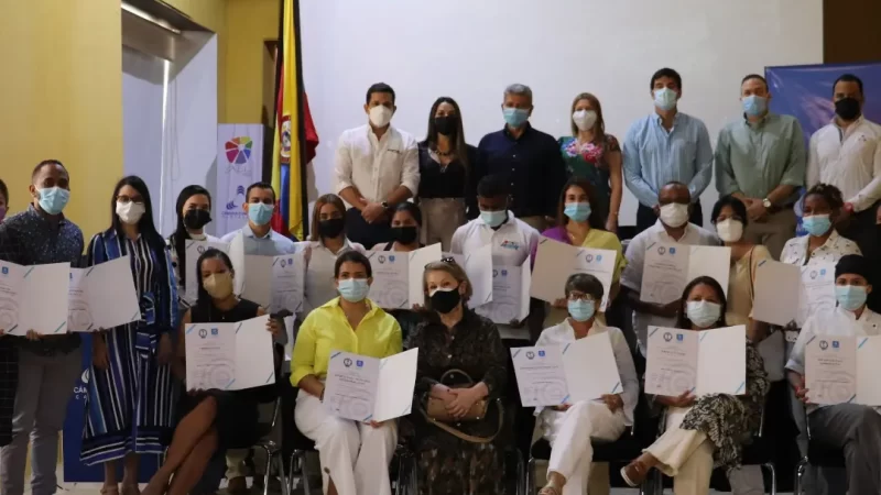 La Cámara de Comercio de Cartagena, en alianza con el Ministerio de Comercio, Industria y Turismo , el Fondo Nacional del Turismo, Fontur, e Icontec , le pone el “Sello de Bioseguridad Check In” a 20 empresarios y comerciantes que ofrecen servicios turísticos en Cartagena.