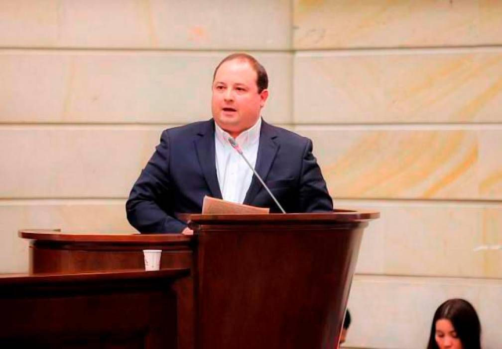 Con ponencia presentada por el senador Fernando Araujo fue aprobado en primer debate proyecto de Ley que extiende la figura de ZESE para Buenaventura.