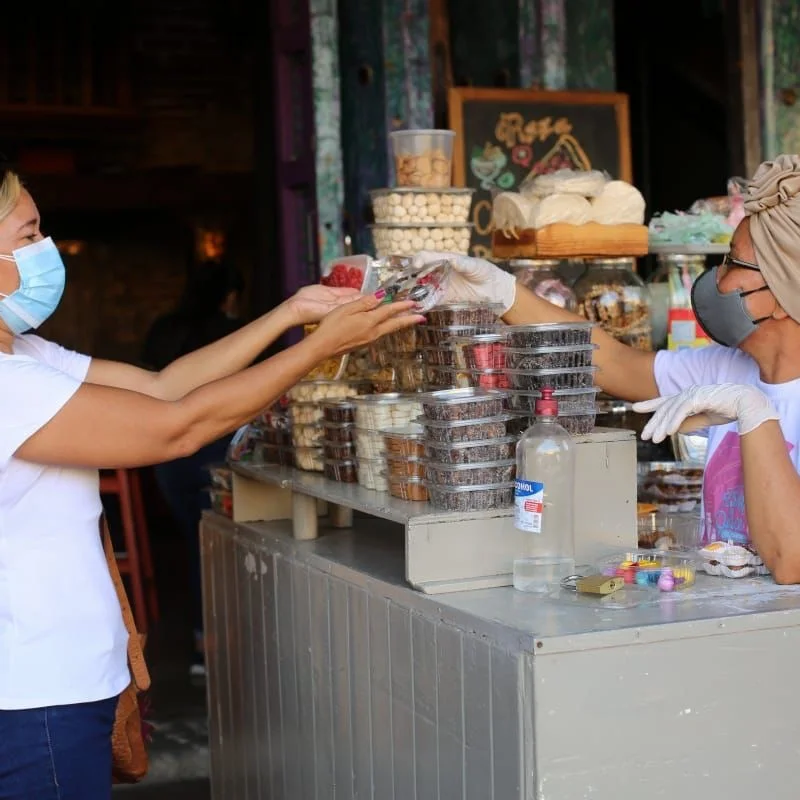 El icónico Portal de los Dulces preparado para la Semana Mayor, empresarias del dulce listas para recibir a más de 100 mil turistas en esta semana santa.