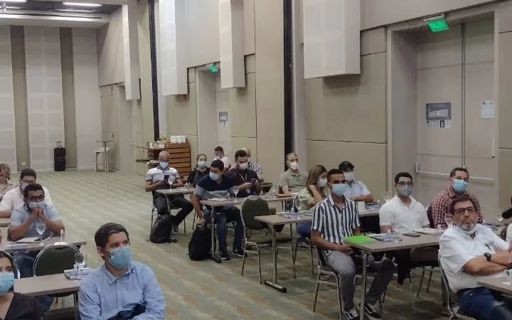 Gremios de la propiedad horizontal, construcción y clientes industriales, recibieron jornada de actualización por parte de la empresa de energía Afinia.