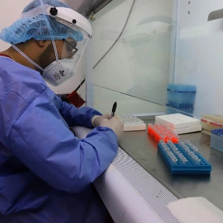 UNIMOL es el segundo laboratorio en Colombia habilitado por MinSalud para hacer pruebas del virus conocido como viruela del mono.