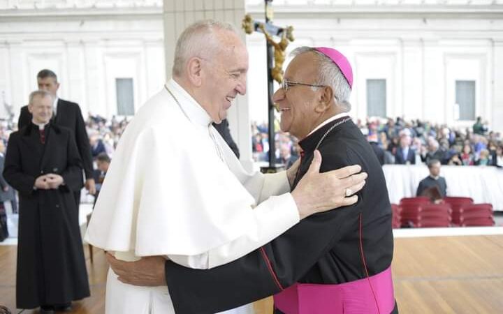 A pocos días de asumir como Cardenal de la iglesia católica, en Roma, compartimos esta entrevista del hasta hace unos días Arzobispo de Cartagena Jorge Enrique Jiménez Carvajal.