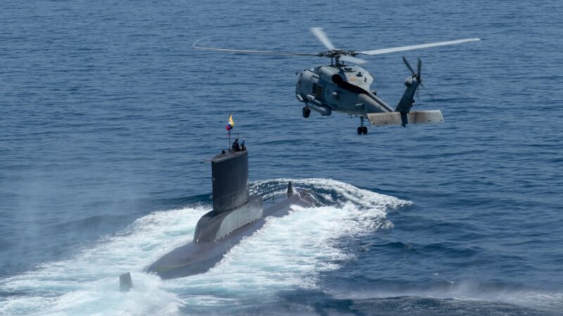 Vicealmirante Juan Ricardo Rozo Obregón, comandante de la Fuerza Naval del Caribe, exaltó la excelente participación en la operación Desi, del submarino ARC Tayrona de la armada de Colombia.