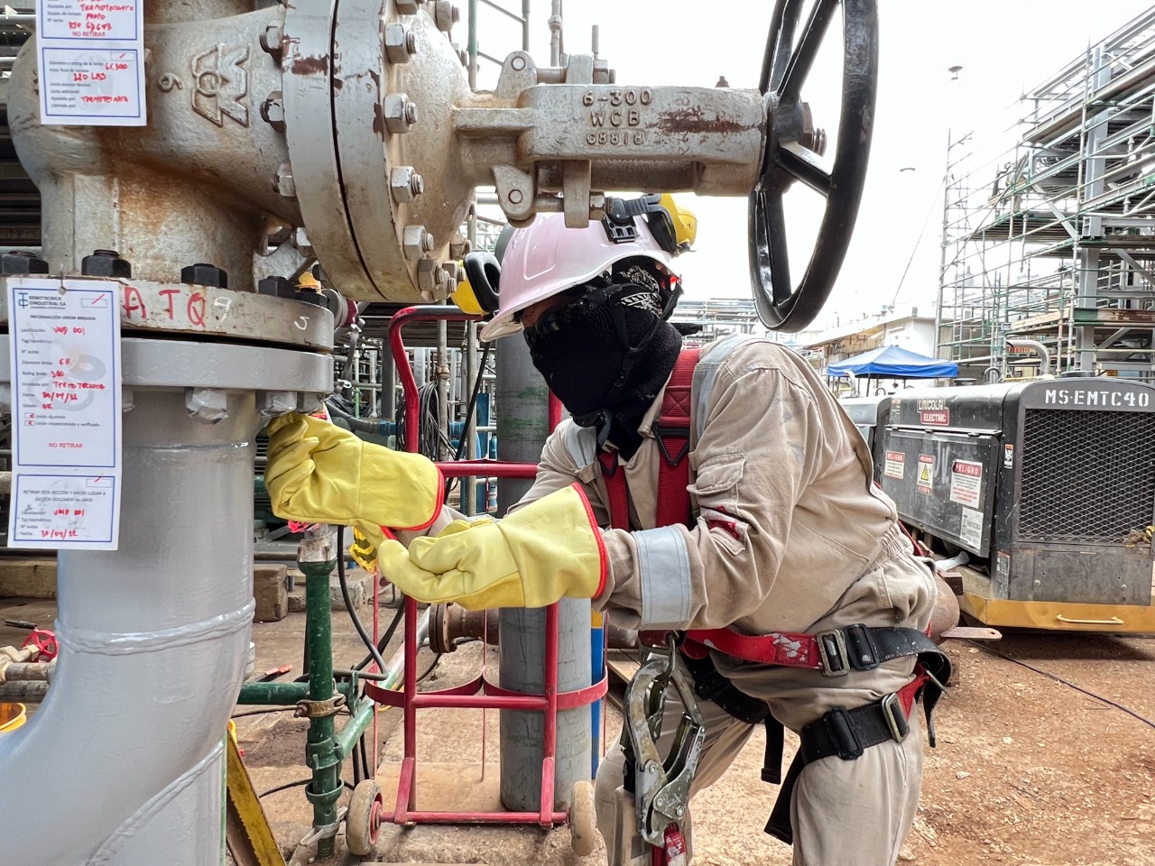 El primer trimestre de 2022 en Ecopetrol alcanzó a generar más de 81.000 empleos por contrato, advierte un informe de la compañía.
