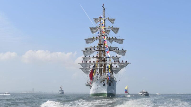 El 14 de agosto gran recepción en la bahía de Cartagena, en honor al buque escuela Gloria.
