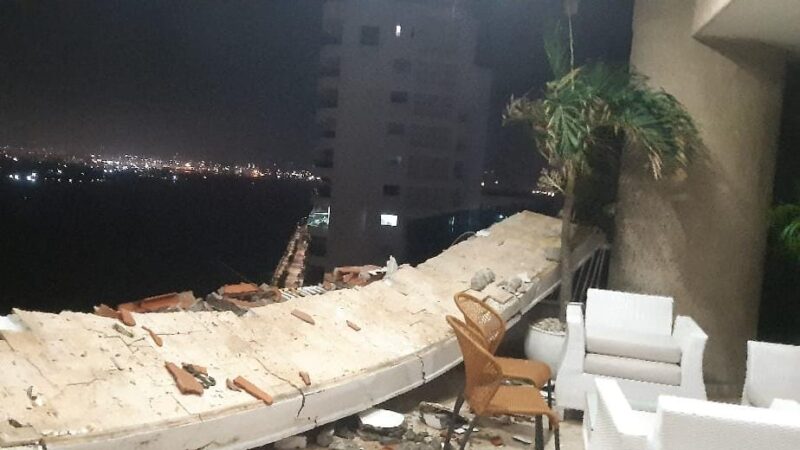 Edificio Mar de Leva de donde cayó un balcón en las últimas horas, fue inspeccionado por la oficina Gestión de Riesgo.