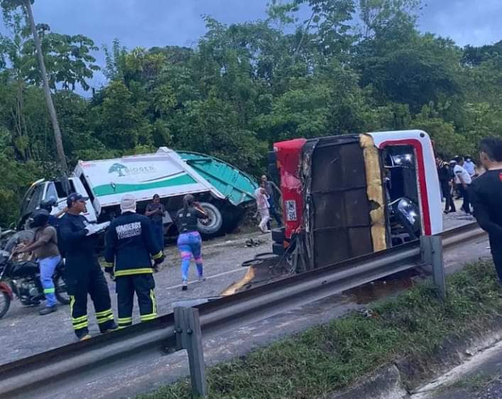 El Dadis hace seguimiento a los heridos del accidente de turbaco, de los 21 pacientes que fueron atendidos en la clínica Barú, solo 6 permanecen hospitalizados, y uno recibe atención en la Unidad de Cuidados Intensivos, de los 33 heridos 12 permanecen bajo atención médica.