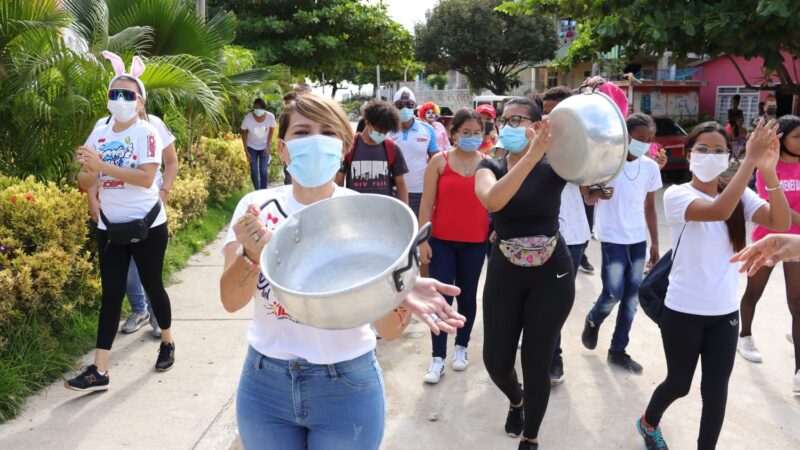 Con más de mil sancochos IDER celebra día de los niños.
