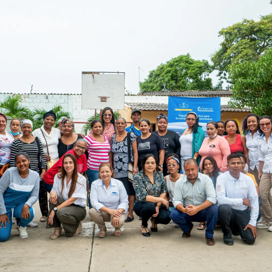 Alianza entre la fundación Granitos de paz y Puerto de Cartagena logra extender a otros Barrios Cartageneros programa«Patios productivos»