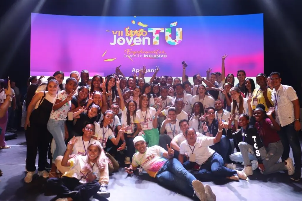 Emprendimiento, tecnologías, empleabilidad,  y participación ciudadana, fueron los temas analizados por los jóvenes en la séptima versión del foro «joven tú» de la CCC.