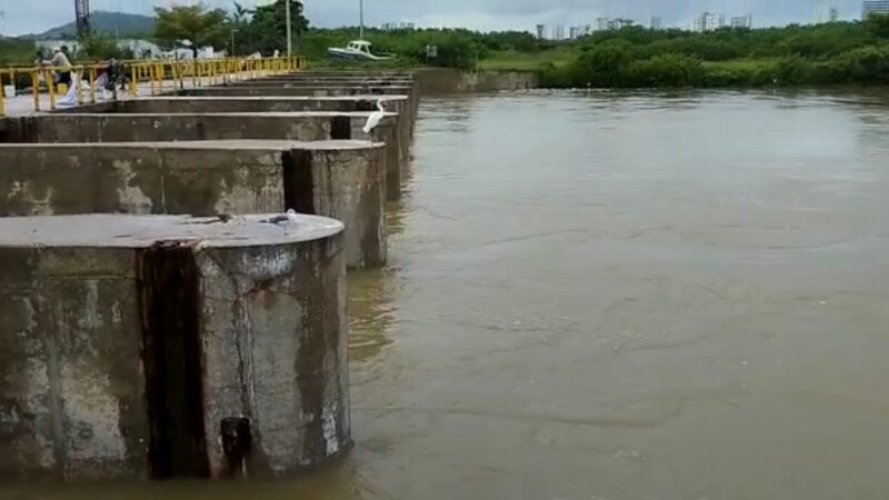 EPA monitorea funcionamiento de la Bocana para ayudar a bajar niveles de inundación en barrios Cartageneros.