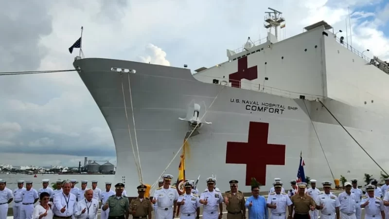 Siete días de atención prioritaria y gratuita para los menos favorecidos del Caribe, ofrece el buque hospital USNS «Comfort» en Cartagena.