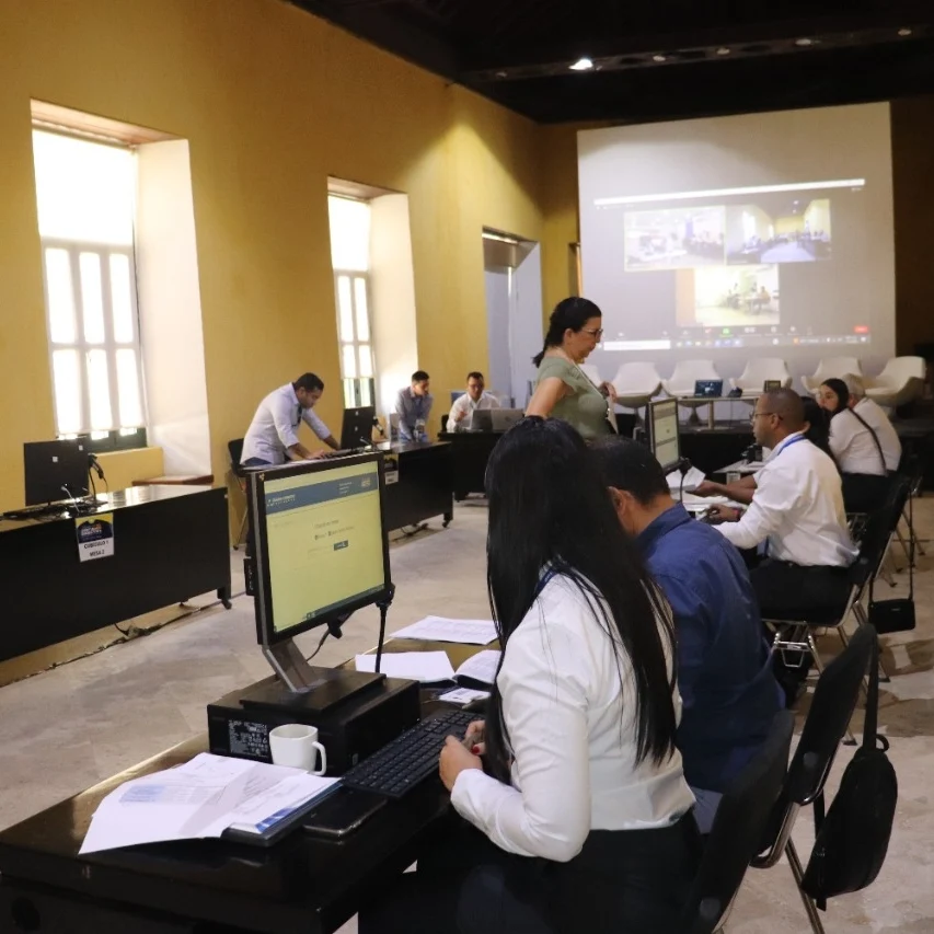 70% de los comerciantes afiliados habilitados para votar, escogieron hoy nueva junta directiva de la CCC y revisor fiscal.