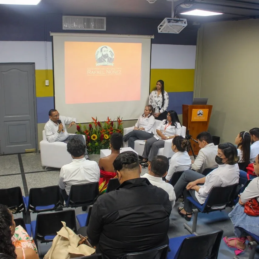 Corporación Universitaria Rafael Núñez, cumplió lo prometido a la reina de la independencia de Cartagena.
