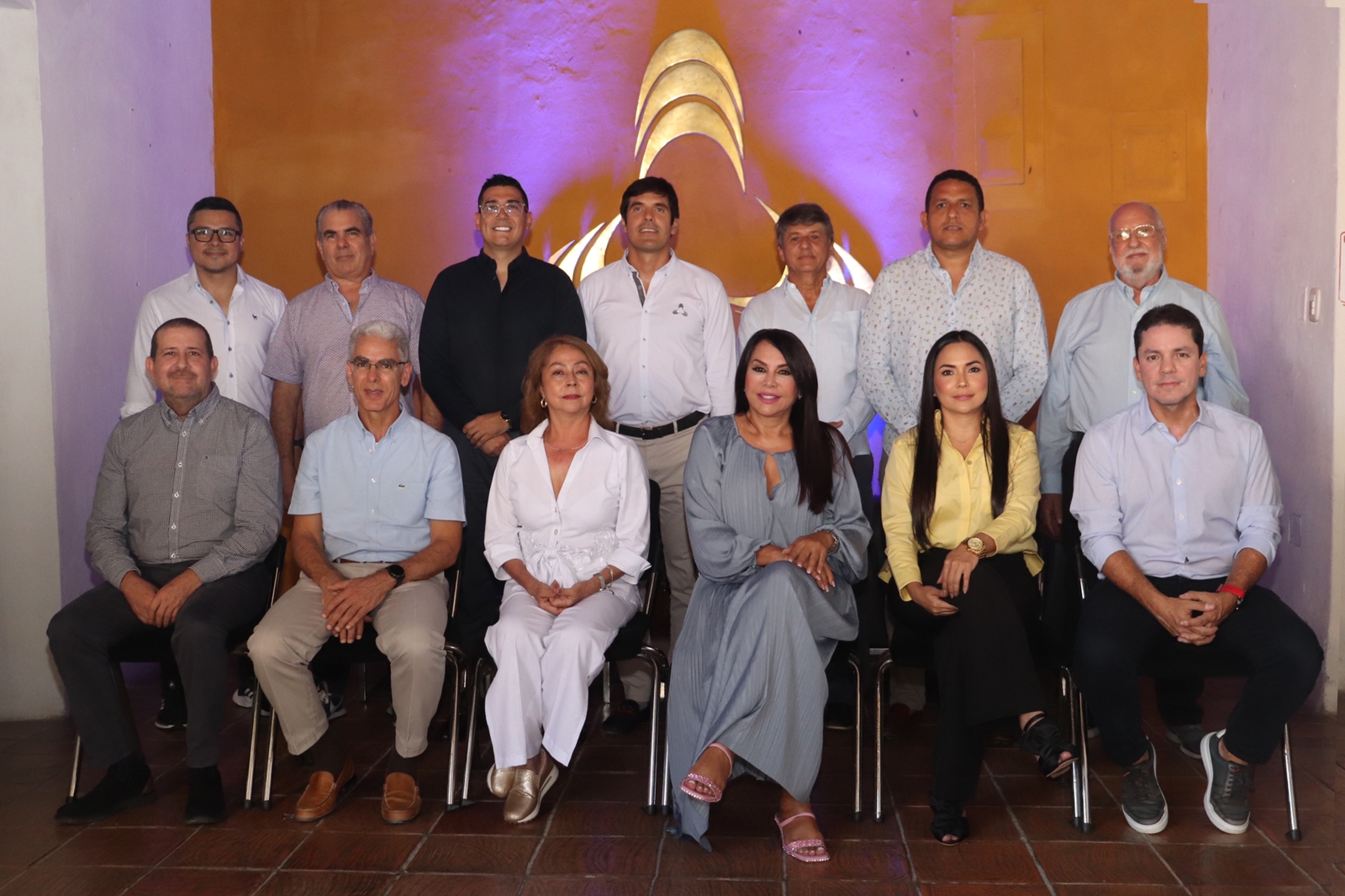 Nueva Junta Directiva de la Cámara de Comercio de Cartagena es recibida por Juan Pablo Vélez, presidente ejecutivo de la entidad.