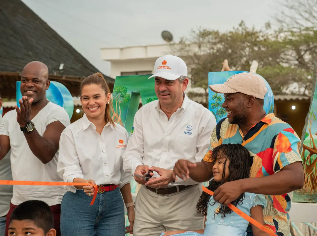 Con una inversión de $60 millones de pesos Serena del Mar y su Fundación dejan listo el parque de las letras en tierra baja, jurisdicción del corregimiento de la boquilla.