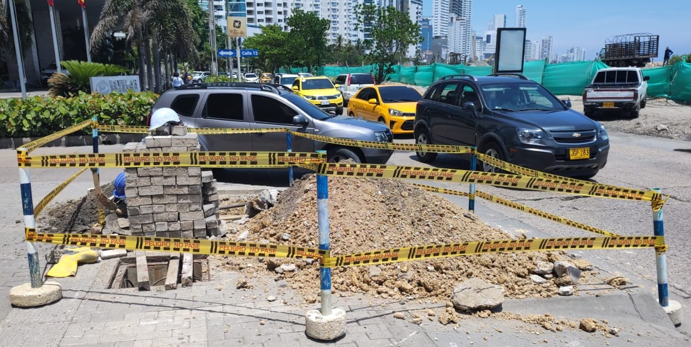 El sector turístico de Cartagena queda sin agua este viernes, trabajo de optimización del sistema y empalme de redes, obligan a Acuacar a esta decisión.