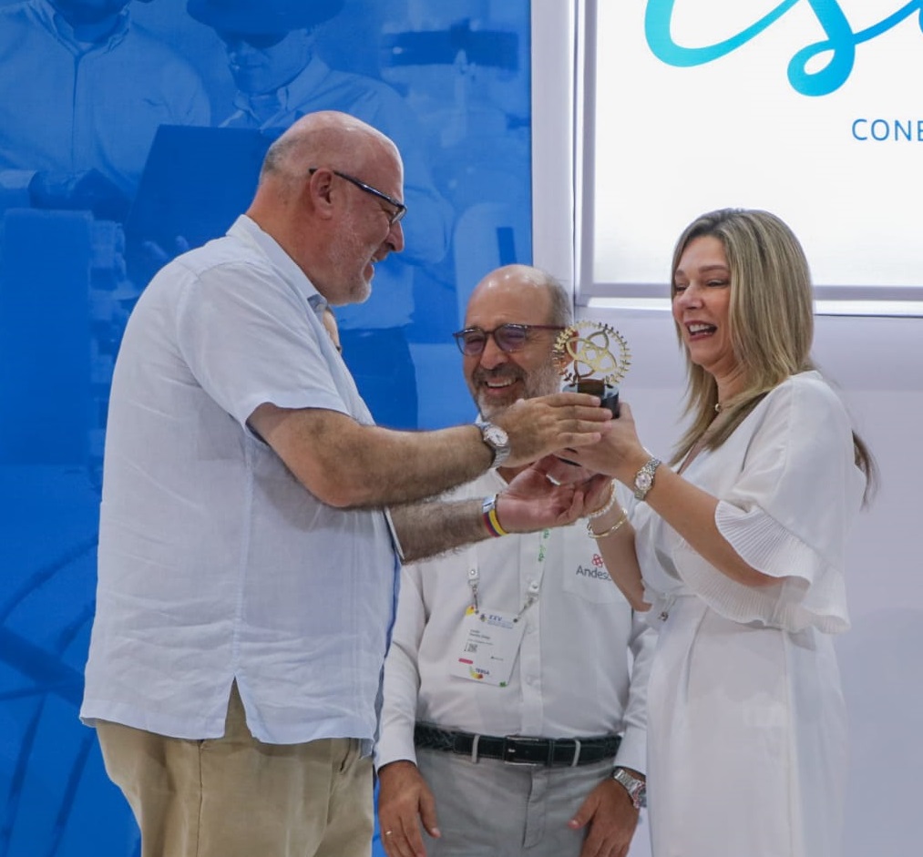 Acuacar recibió reconocimiento de Andesco por su labor en pro de la sostenibilidad.