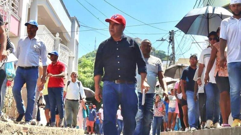 Más de 150 mil firmas de William García Tirado fueron avaladas por la Registraduría,hecho que le garantiza su participación en los próximos comicios electorales.