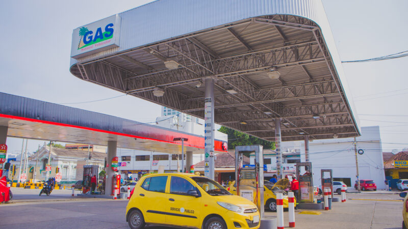 Gas natural vehicular alternativa de combustible más económica para los taxistas:Surtigas.